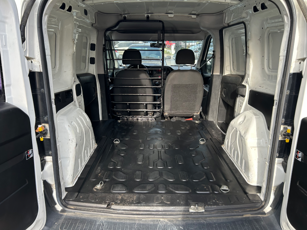 Fiat Doblo Cargo Furgón 2019 — foto 9