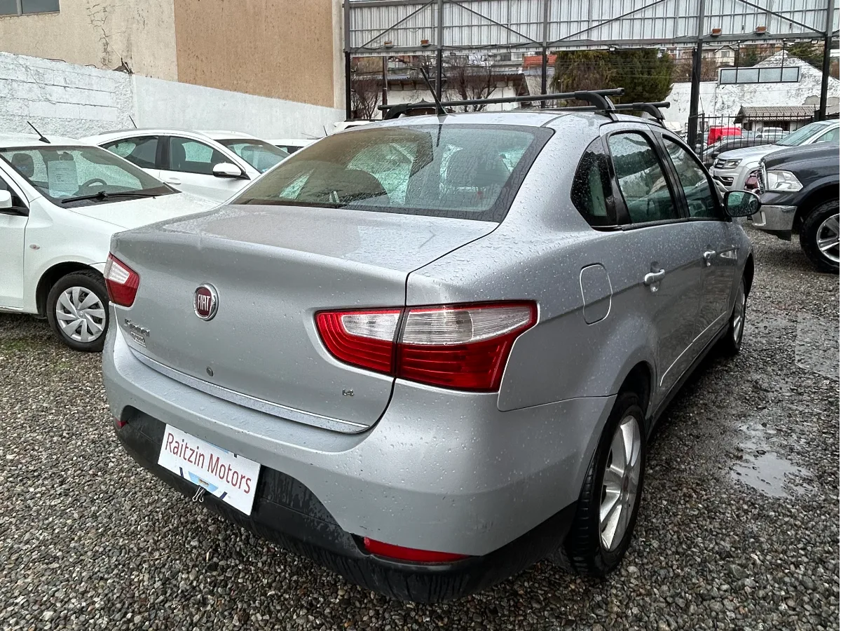 Fiat Grand Siena 2013 — foto 3