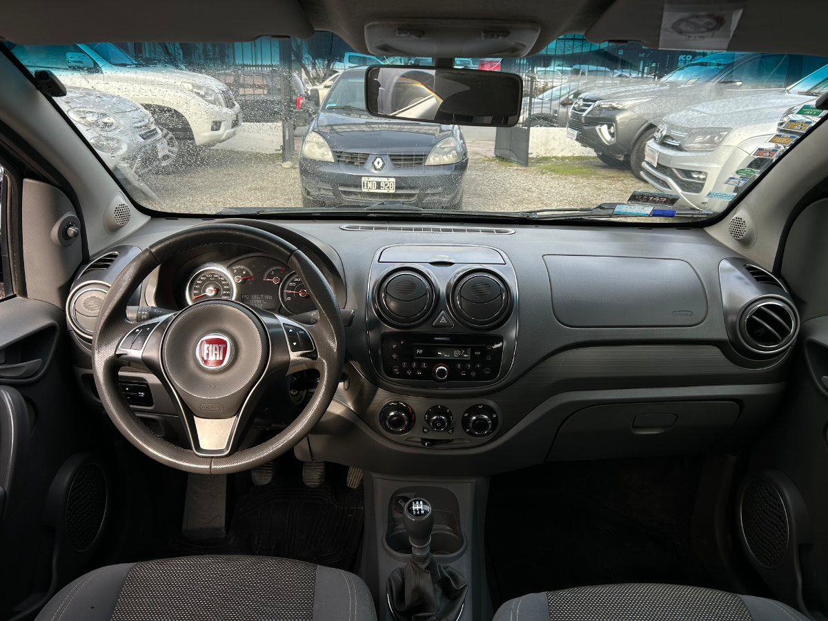Fiat Palio Essence 2015 — foto 8