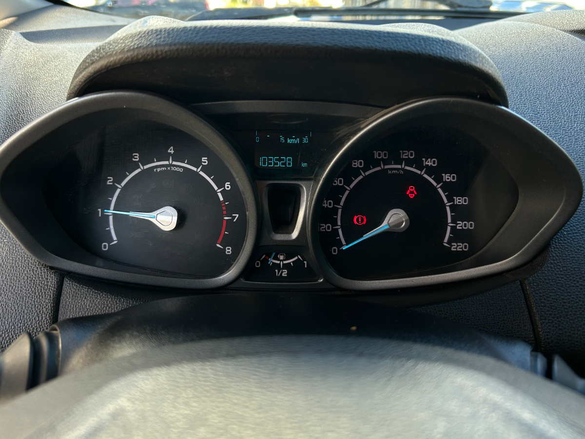 Ford Ecosport 2016 — foto 10