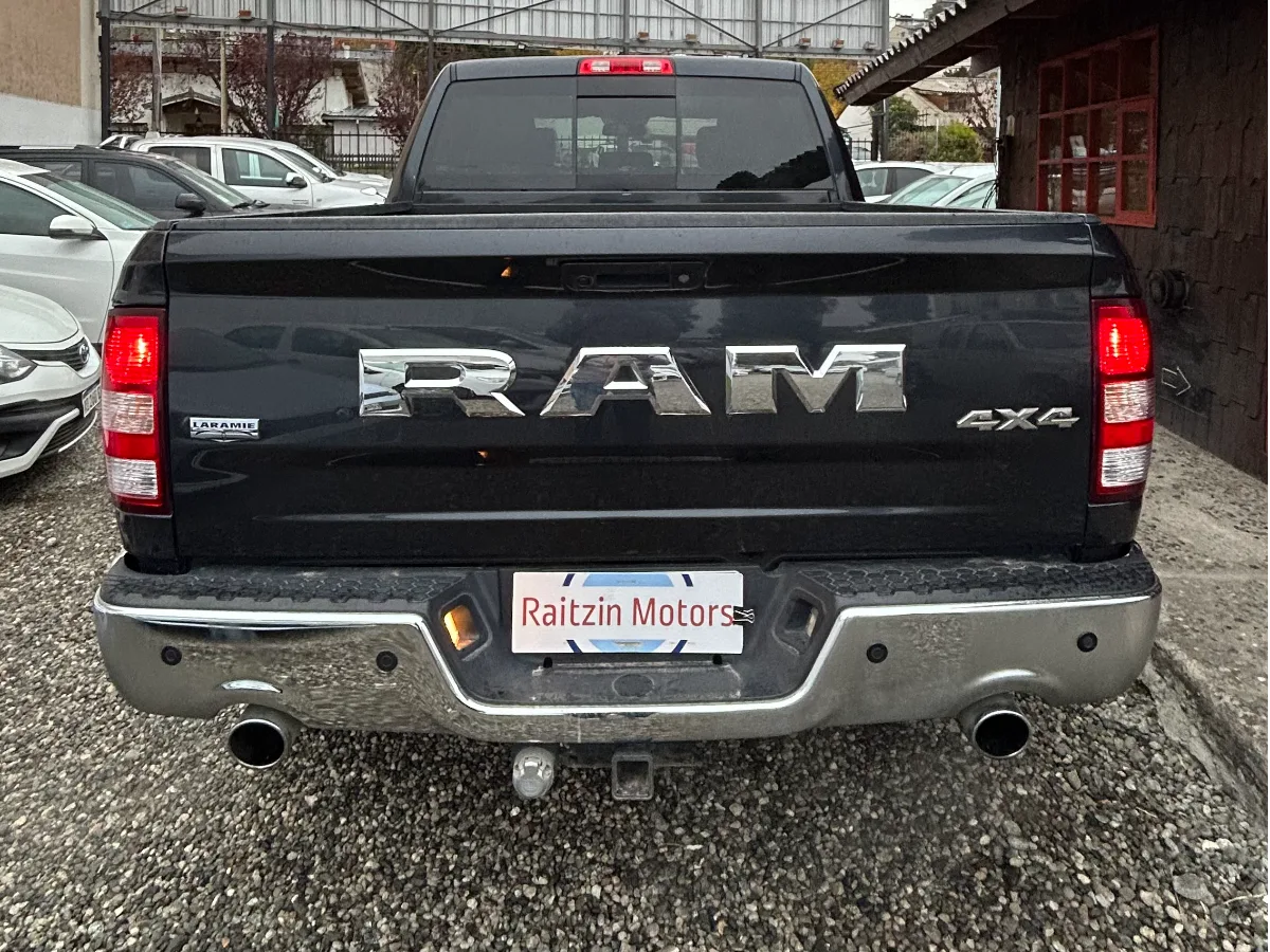 RAM 1500 Laramie 2019 — foto 5