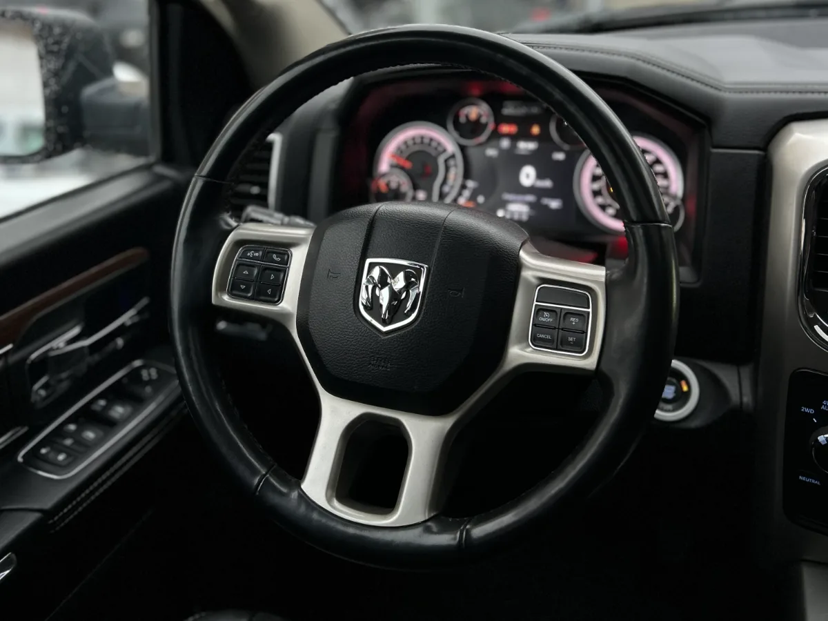 RAM 1500 Laramie 2019 — foto 7