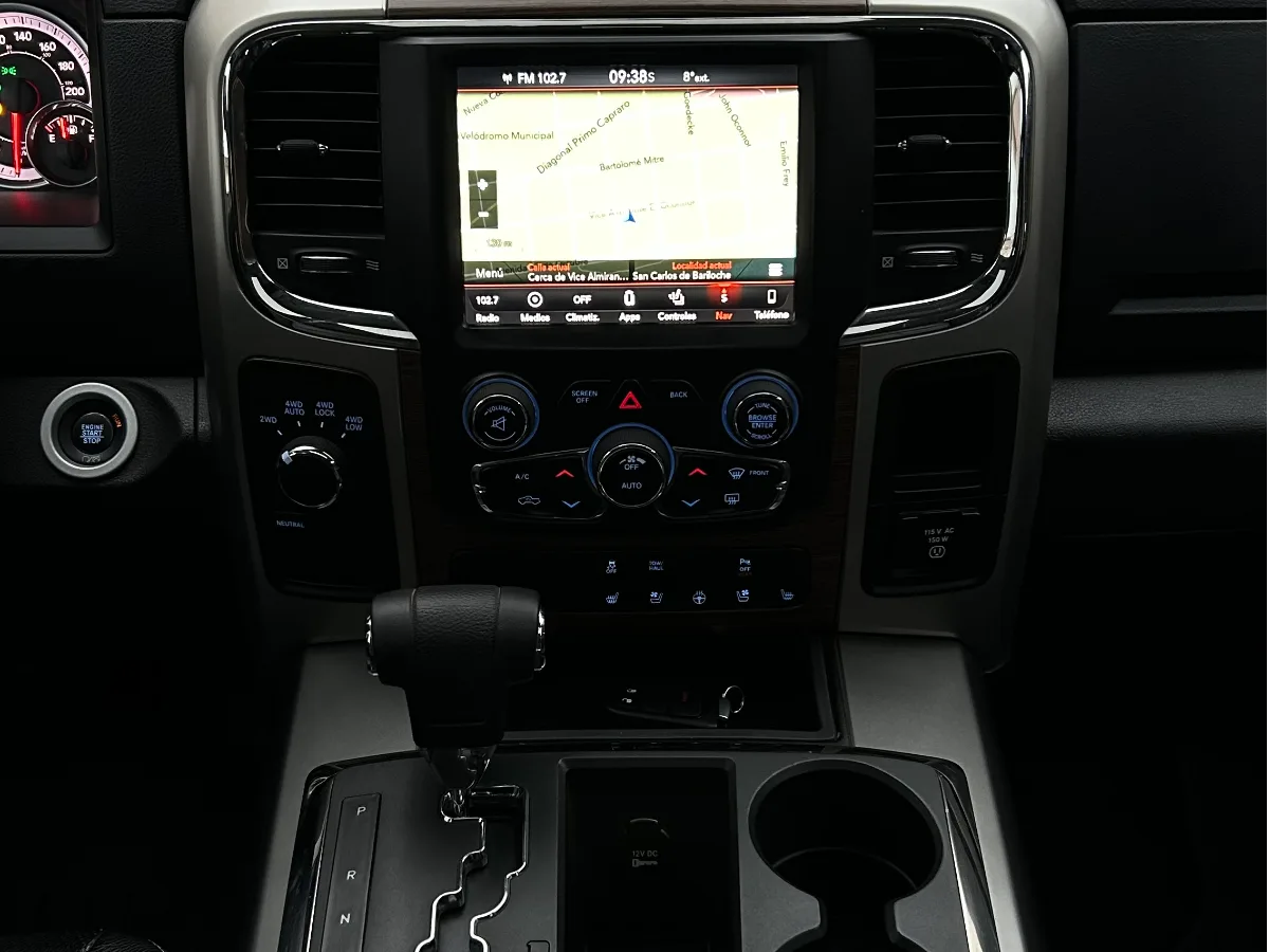 RAM 1500 Laramie 2019 — foto 9