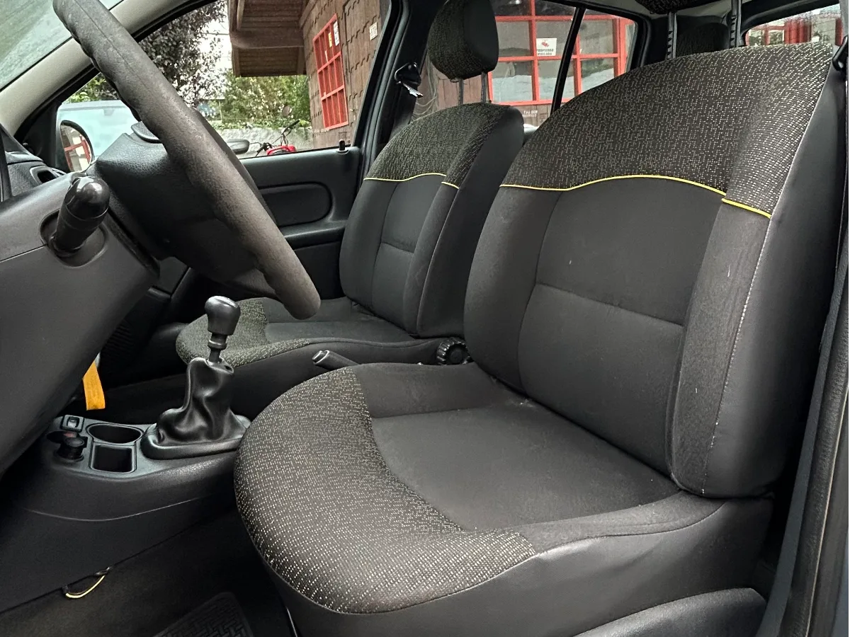 Renault Clio mio 2014 — foto 7