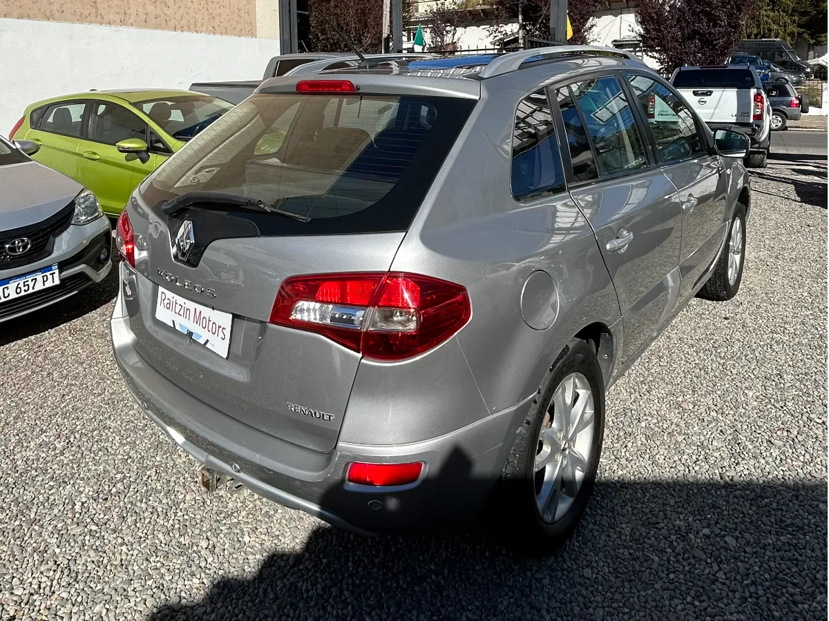 Renault Koleos 2009 — foto 3