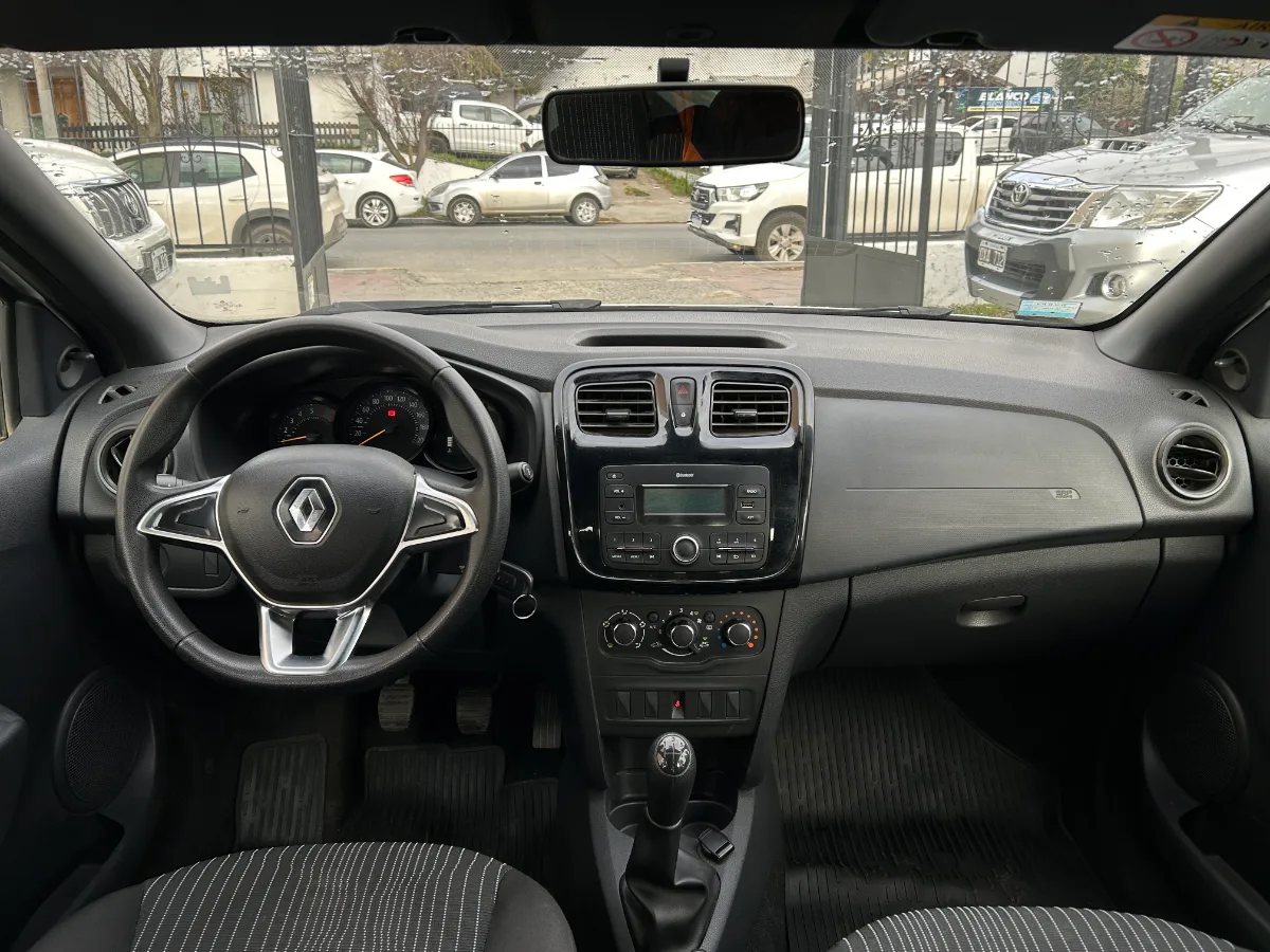 Renault Logan PH2 LIFE 2021 — foto 8
