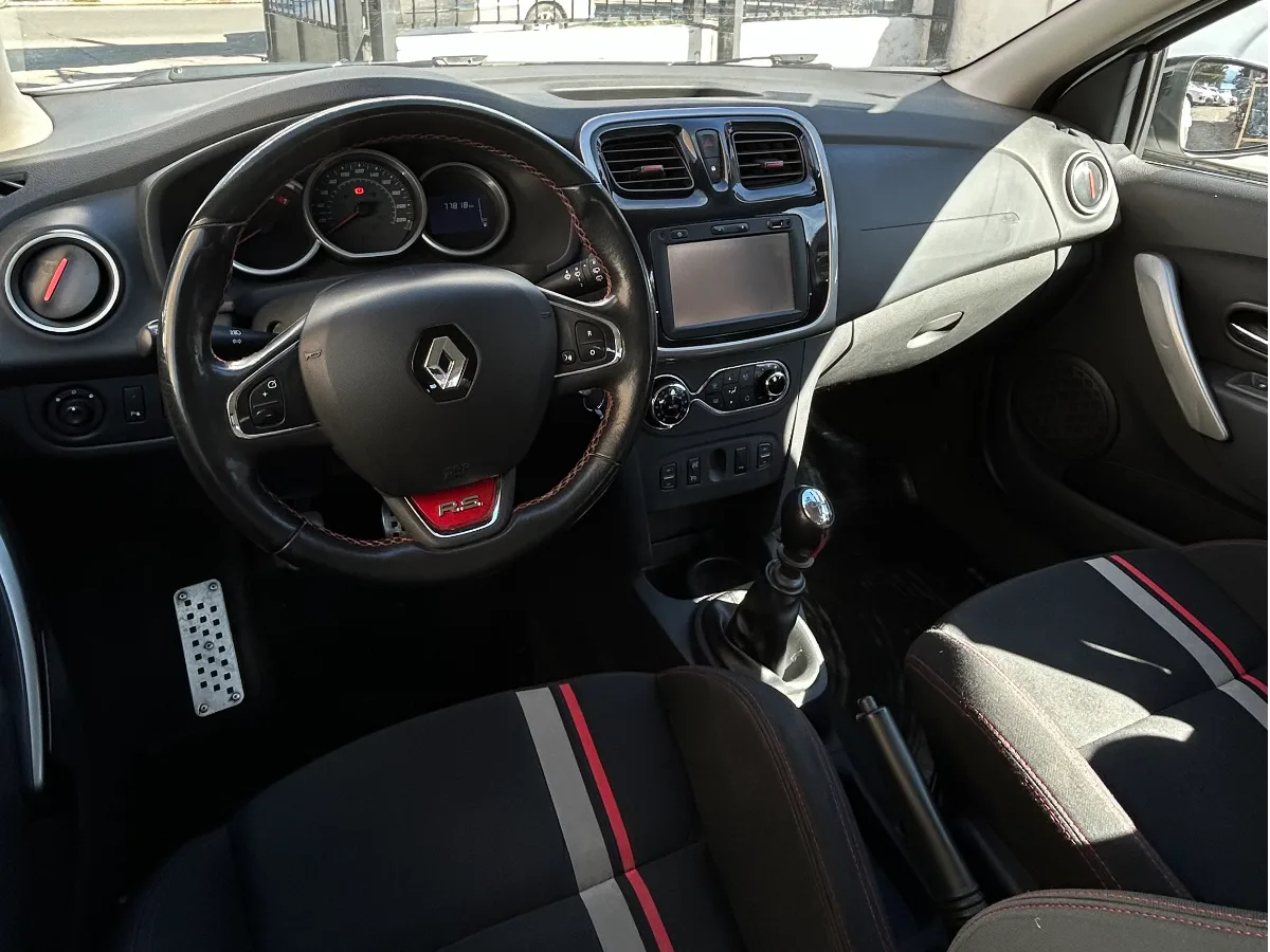 Renault Sandero RS 2018 — foto 8