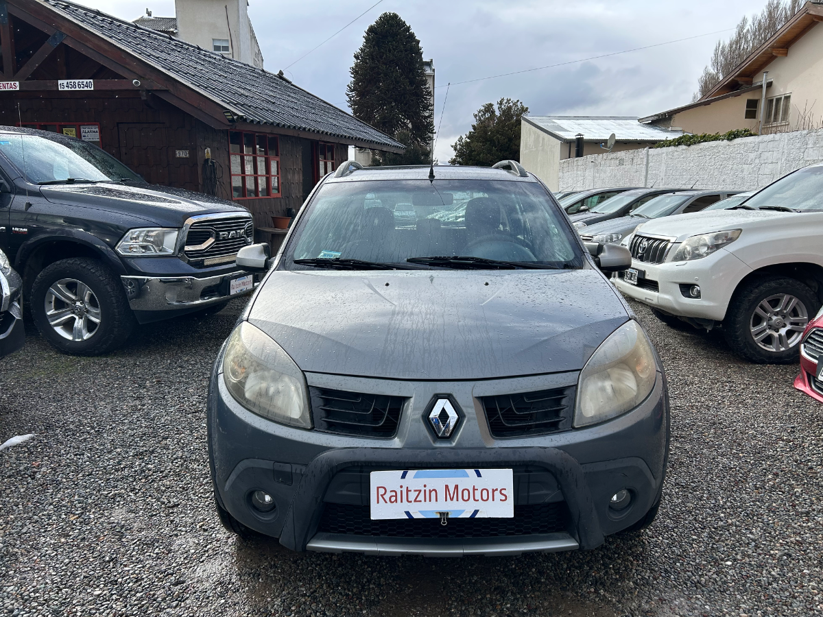 Renault Sandero Stepway 2010 — foto 3