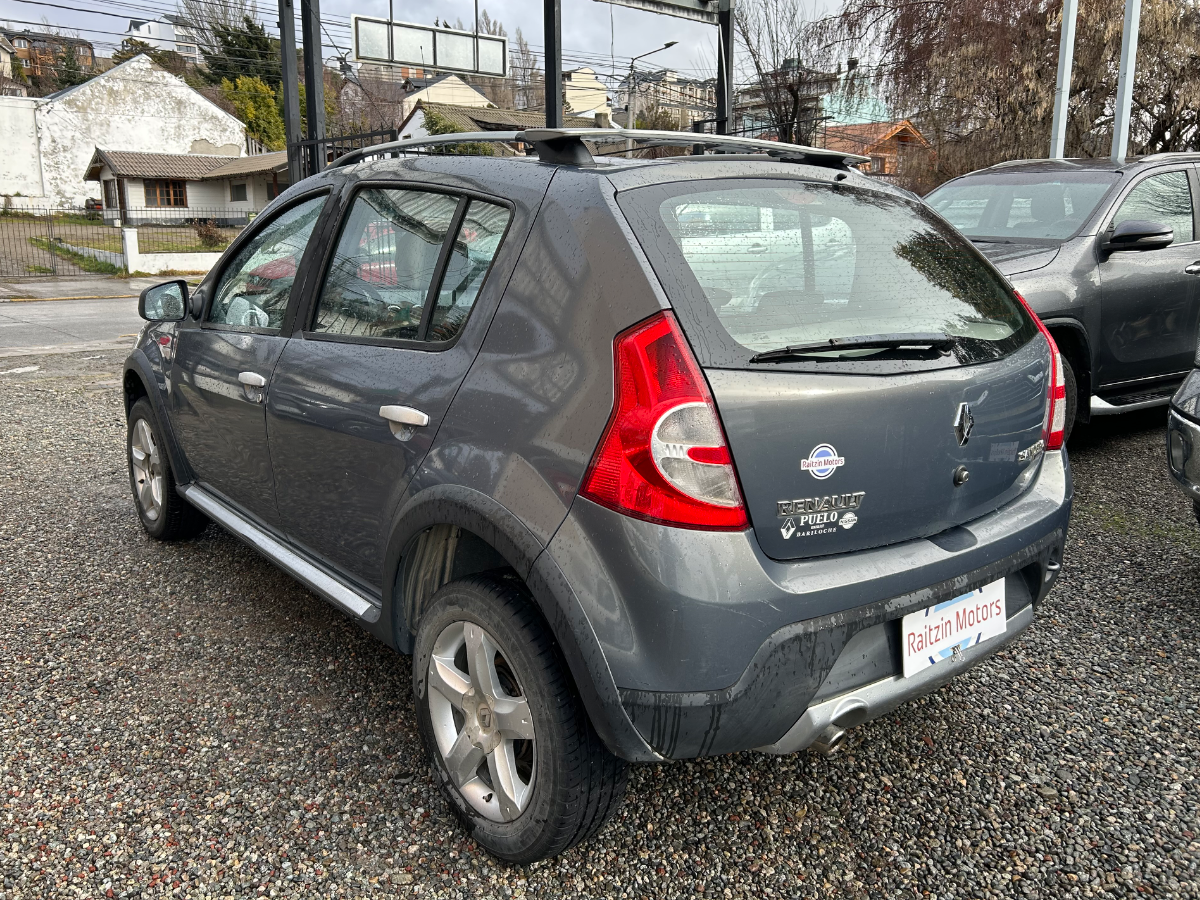 Renault Sandero Stepway 2010 — foto 5