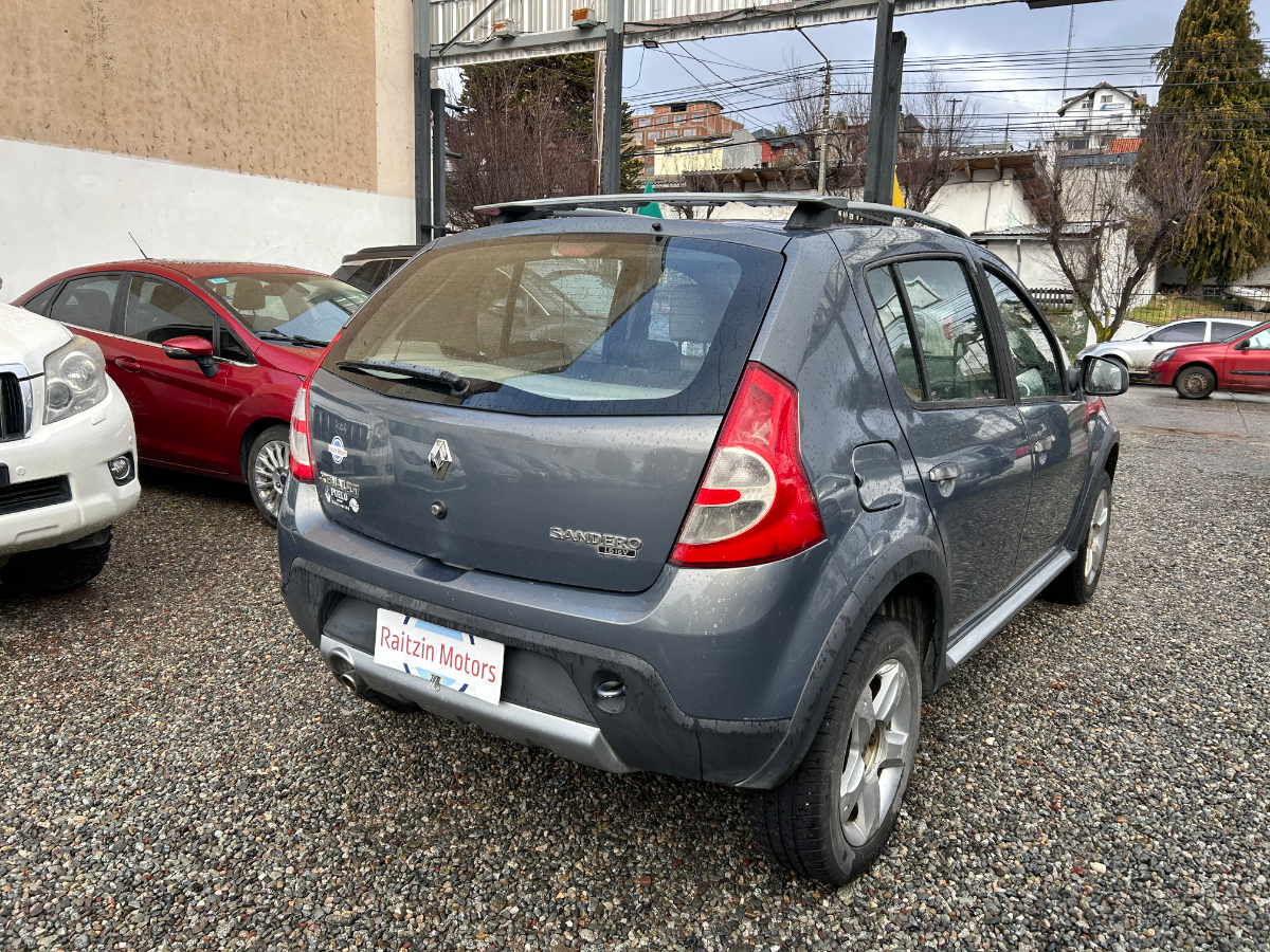 Renault Sandero Stepway 2010 — foto 6