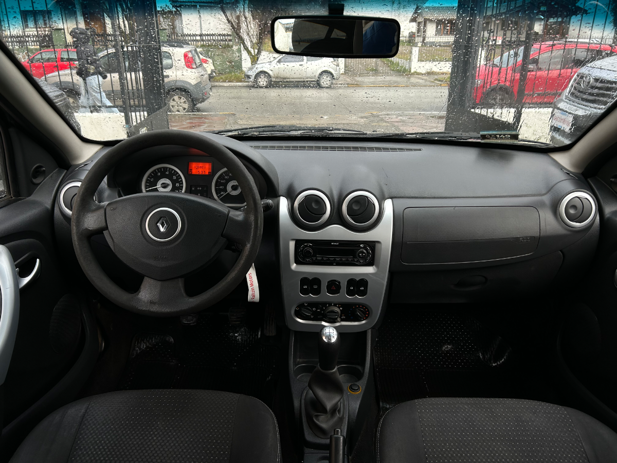 Renault Sandero Stepway 2010 — foto 8