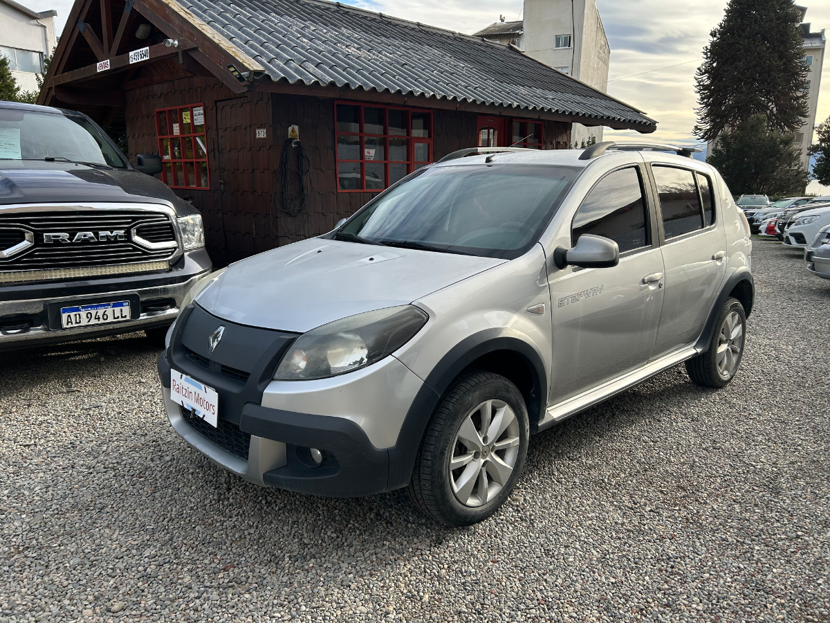 Renault Sandero Stepway 2012 — foto 2