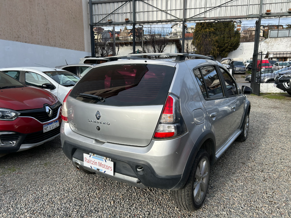 Renault Sandero Stepway 2012 — foto 4