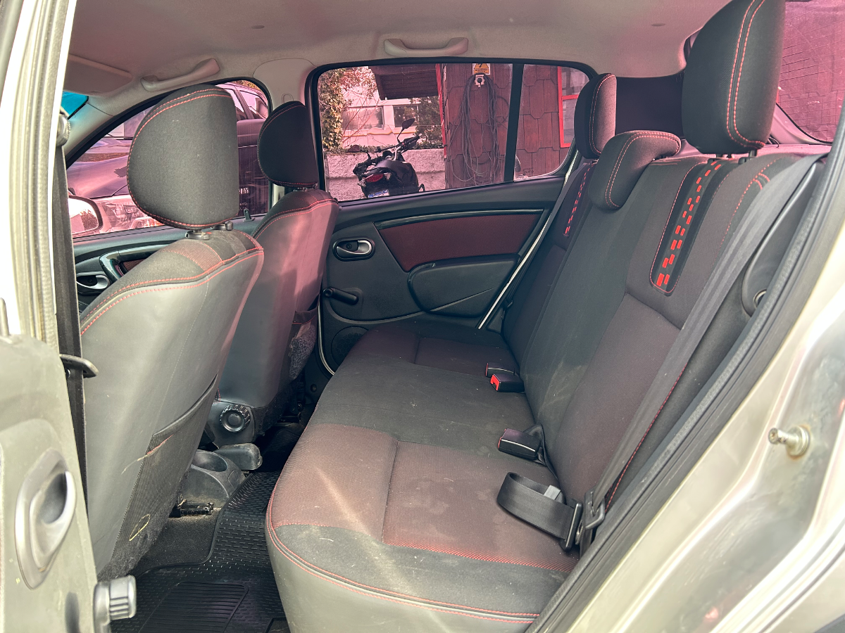 Renault Sandero Stepway 2012 — foto 9