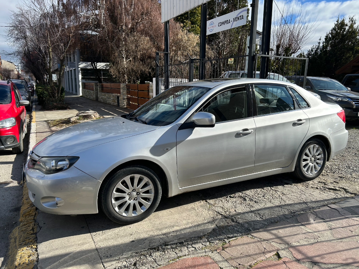 Subaru IMPREZA 2.0 2010 — foto 2