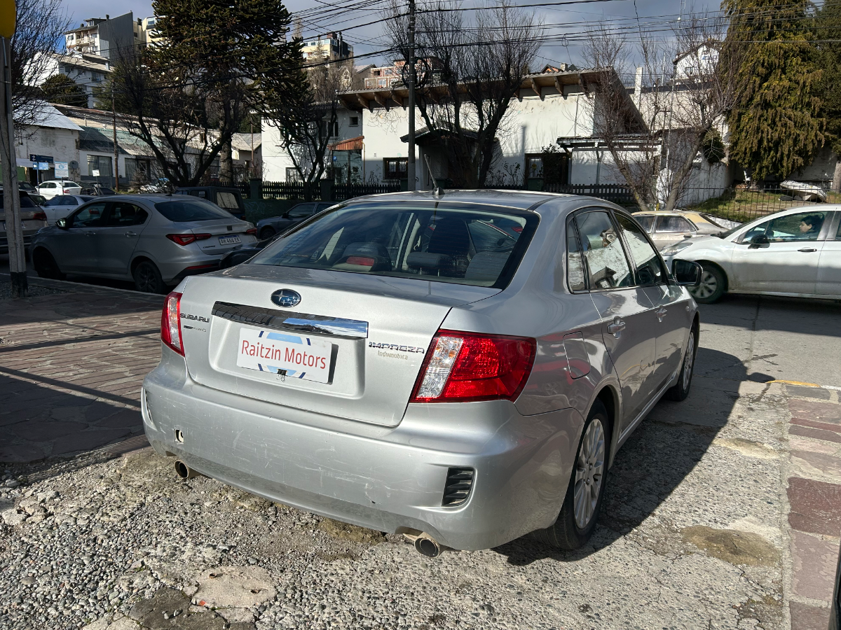 Subaru IMPREZA 2.0 2010 — foto 3
