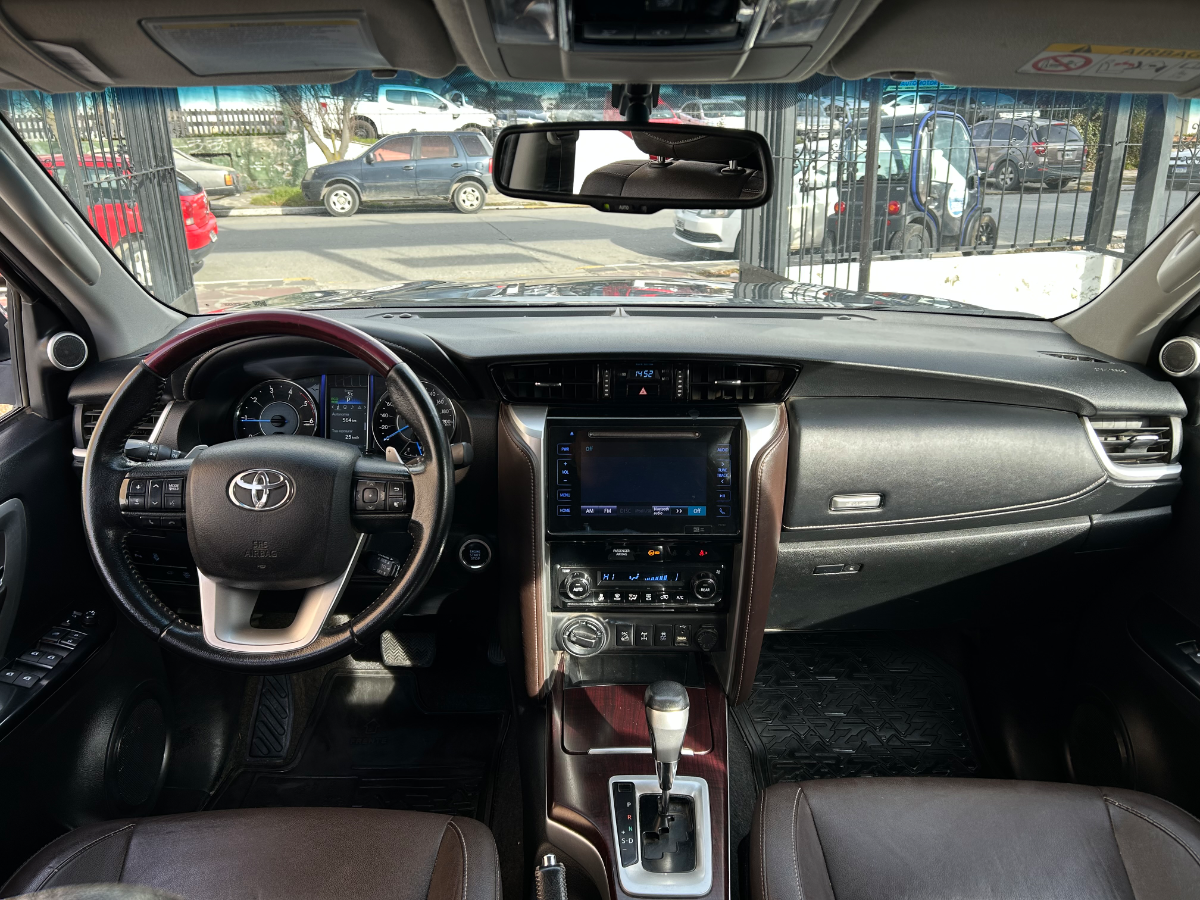 Toyota SW4 SRX FULL 2017 — foto 8