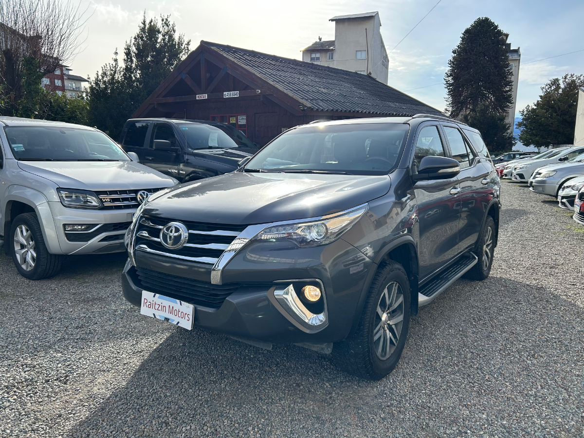 Toyota SW4 SRX FULL 2017 — foto 2