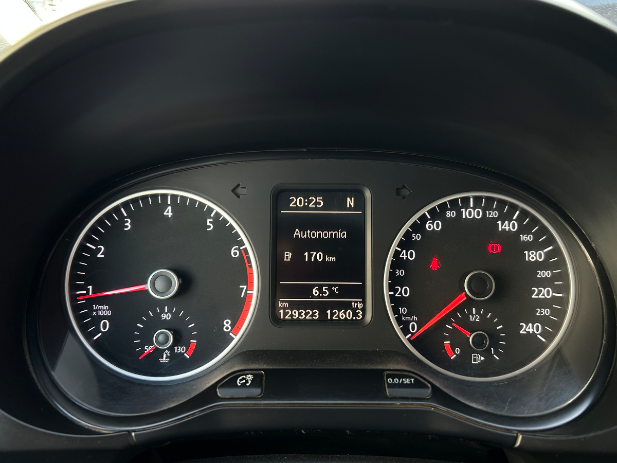 Volkswagen Suran Highline 2017 — foto 10